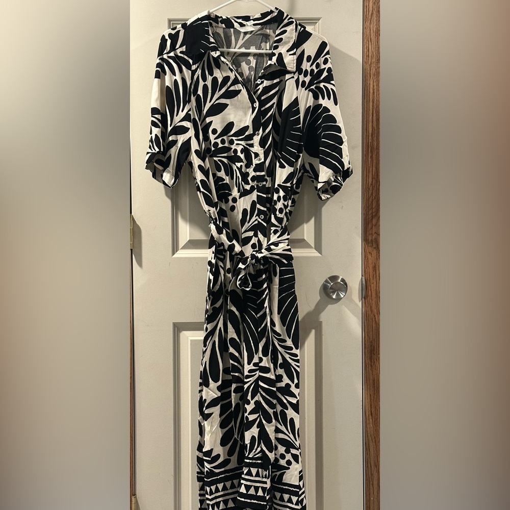 H&M Black and Cream Shirt Dress